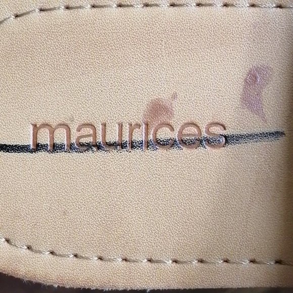 Maurices Womens Pryia Thong‎ Sandal Brown Perforated Studs Flat Heel 7M - Picture 9 of 9